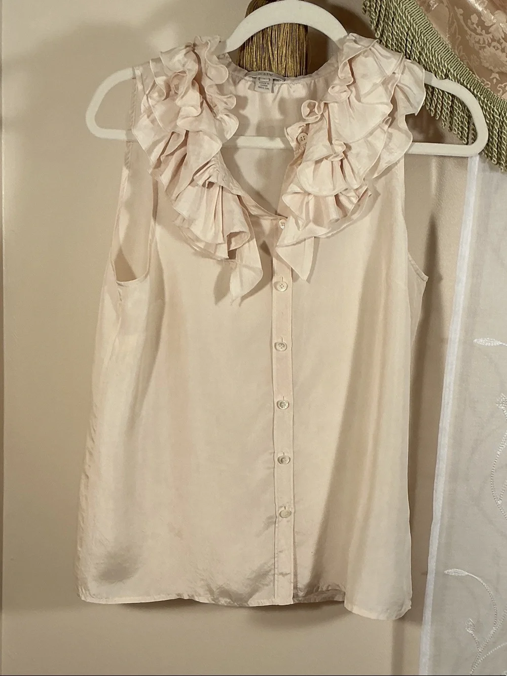 J. Crew 100% Silk Sleeveless Ruffled Collar Botton Front Blouse Sz 8 Ivory